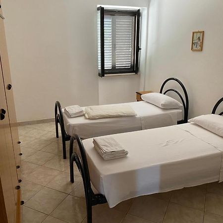 Casa Vacanze Foce Varano Apartman Kültér fotó